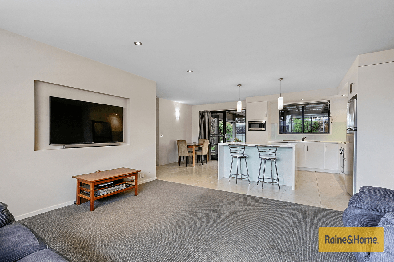 2/23 Nash Street, SORELL, TAS 7172