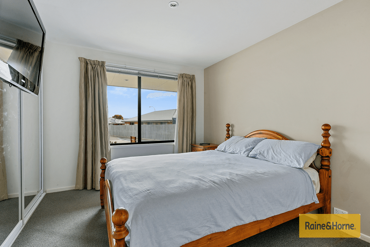 2/23 Nash Street, SORELL, TAS 7172