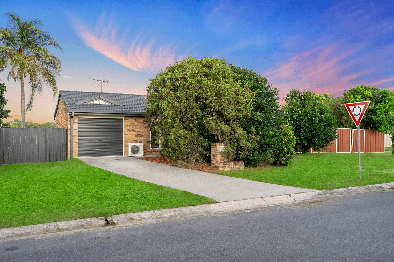 23 Geaney Boulevard, CRESTMEAD, QLD 4132