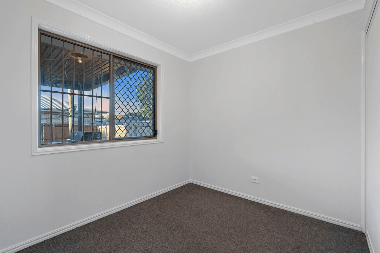 23 Geaney Boulevard, CRESTMEAD, QLD 4132