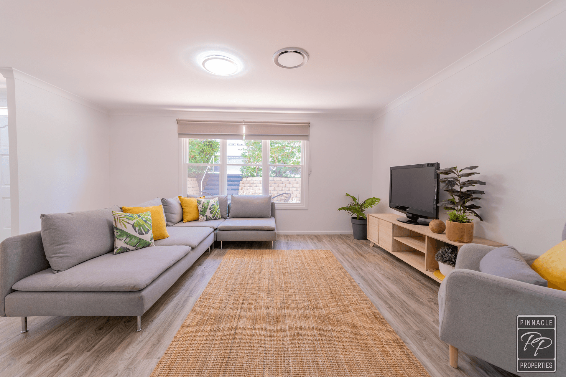 2 Lois Street, Kenmore, QLD 4069