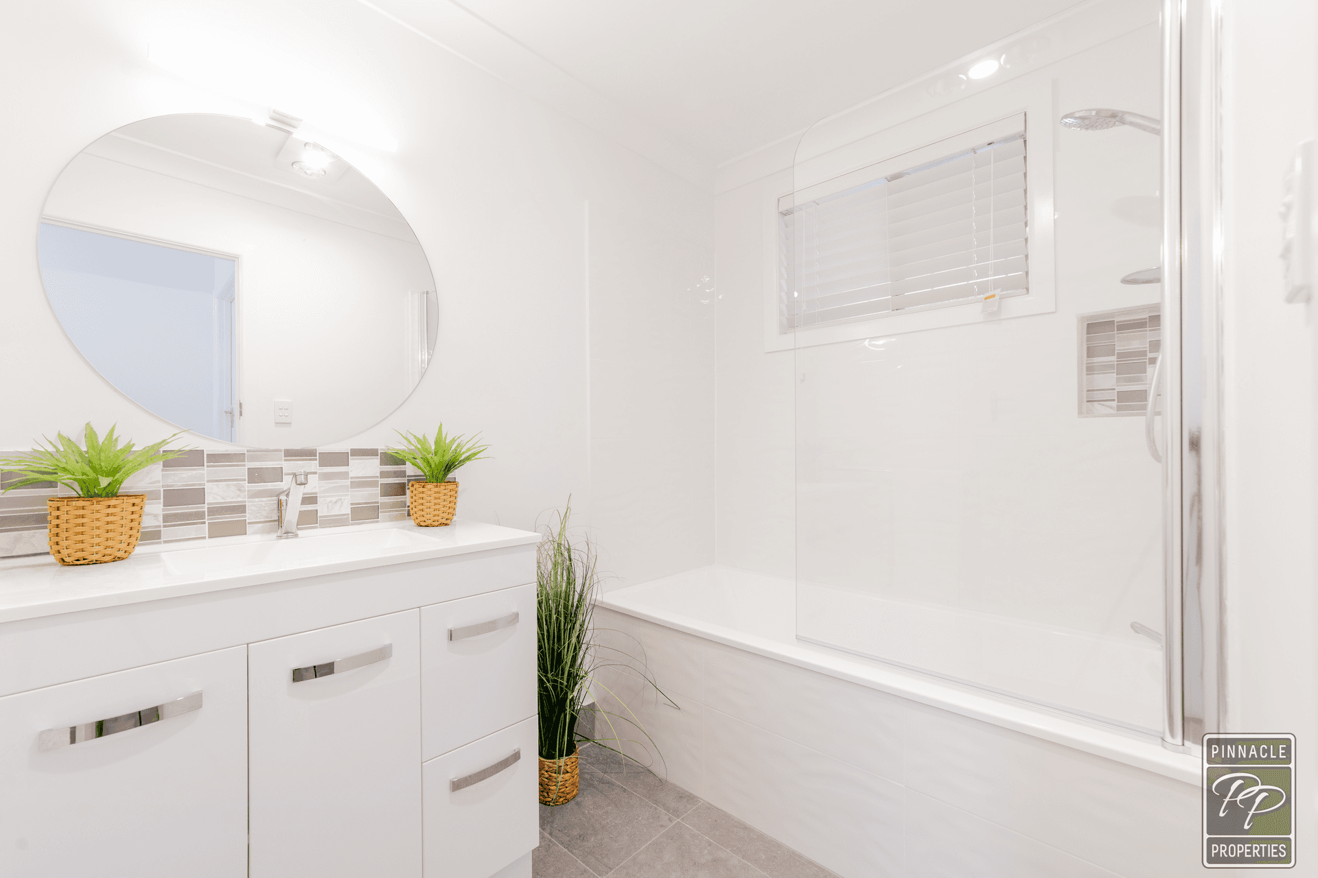2 Lois Street, Kenmore, QLD 4069