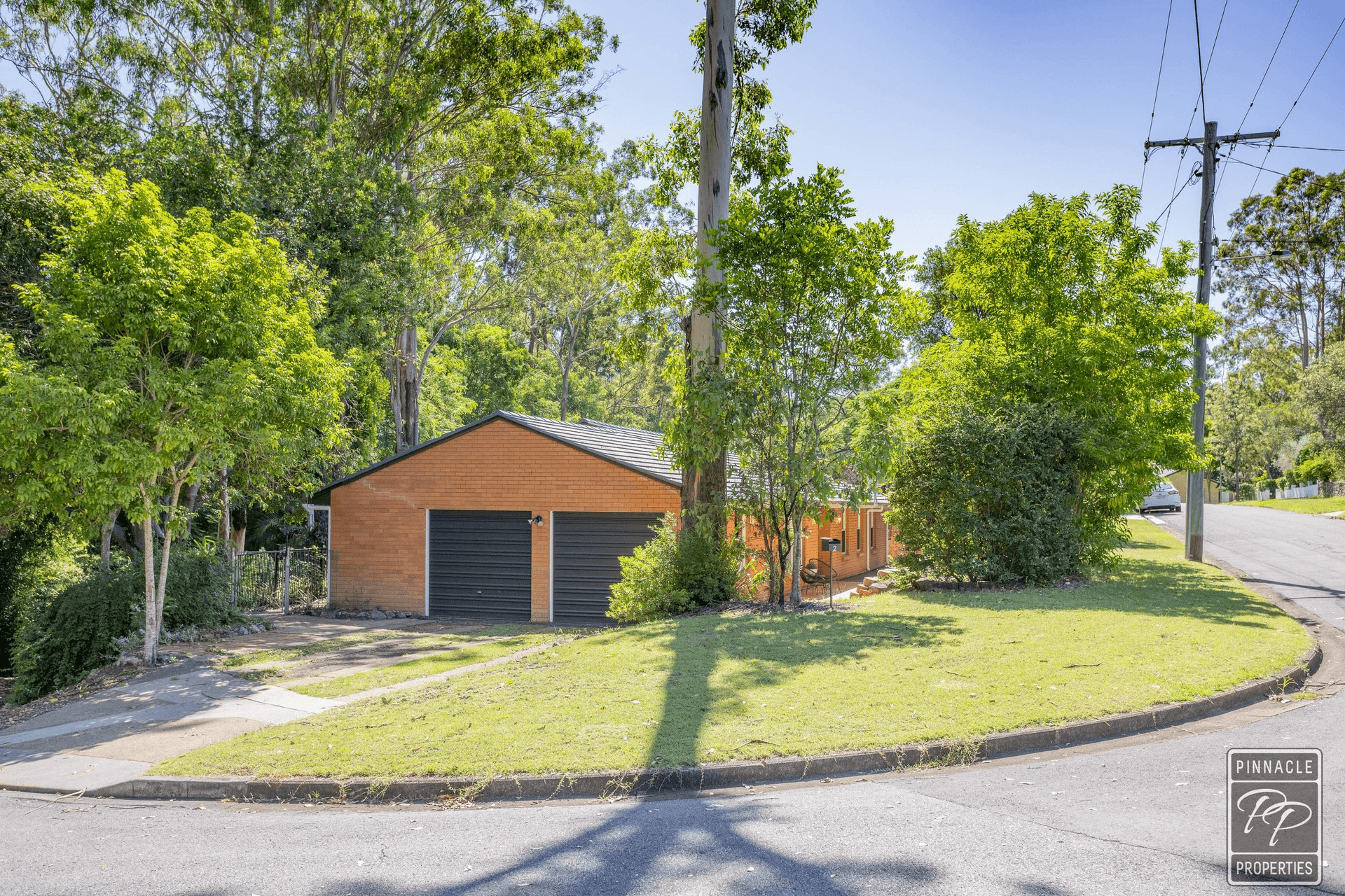 2 Lois Street, Kenmore, QLD 4069