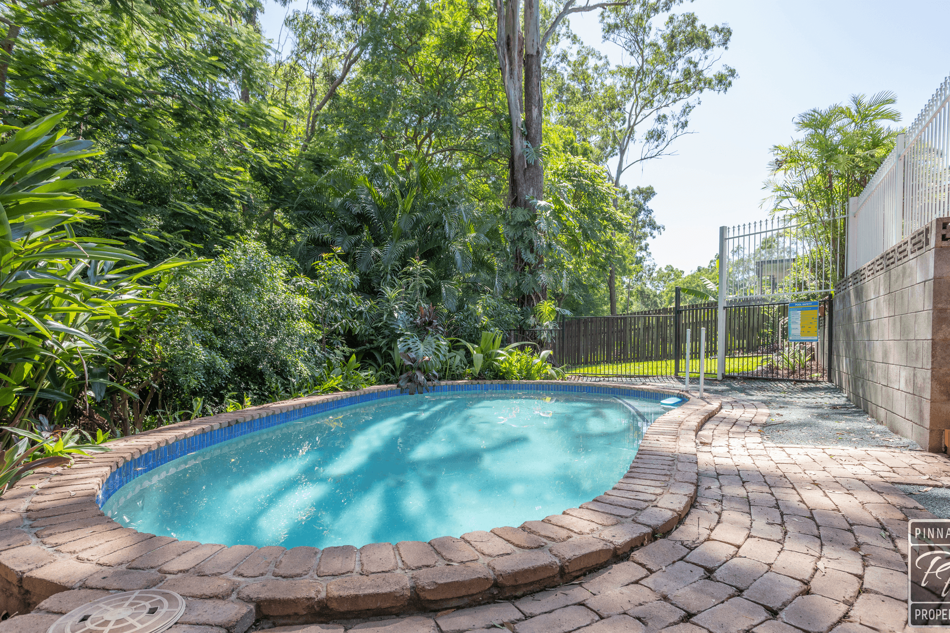 2 Lois Street, Kenmore, QLD 4069