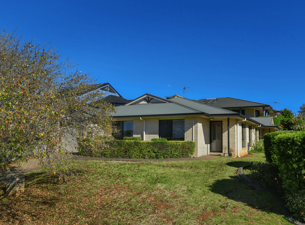 12 Cortess Street, Kearneys Spring, QLD 4350