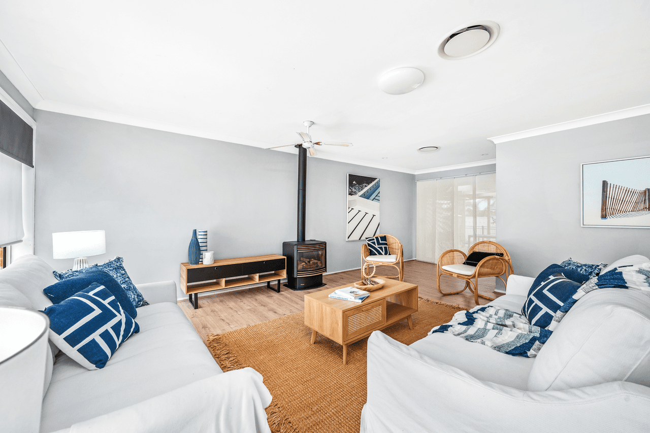 2 Erica Close, Cameron Park, NSW 2285