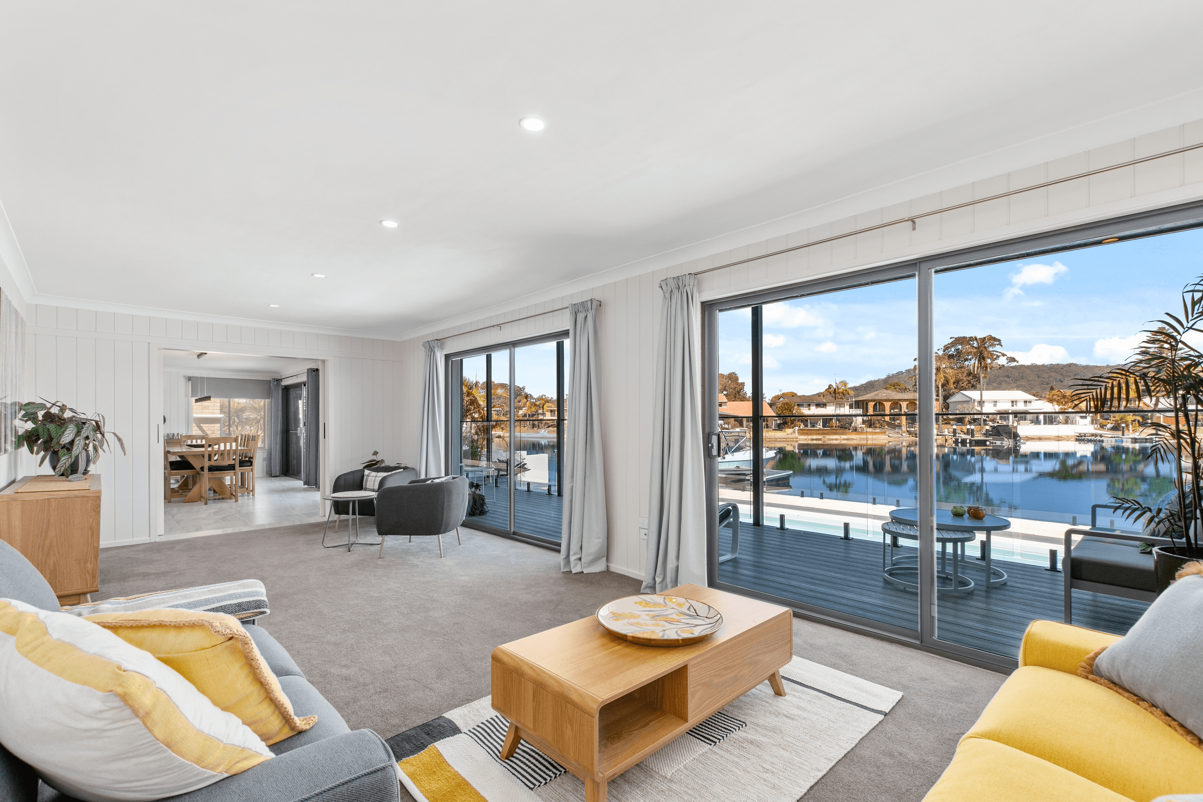 32 Helmsman Blvd, St Huberts Island, NSW 2257