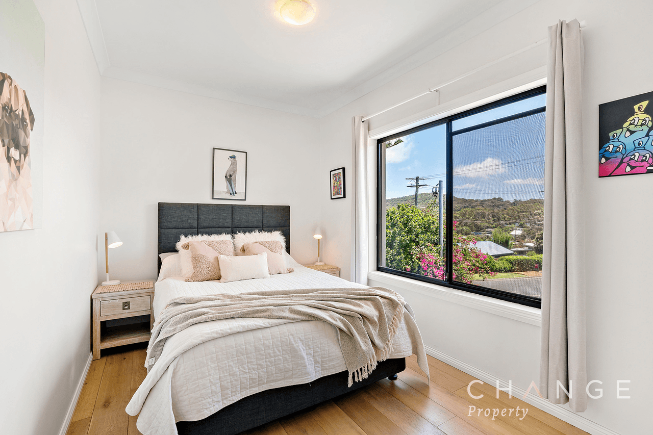 10 Helen Drive, COPACABANA, NSW 2251