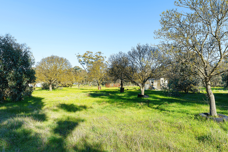 Cambrey Lane, Mangalore, VIC 3663