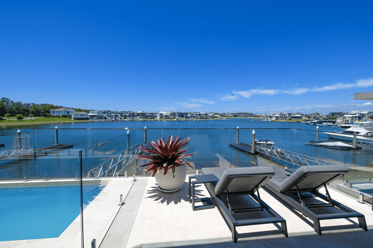 2/14 Portside Crescent, Port Macquarie, NSW 2444