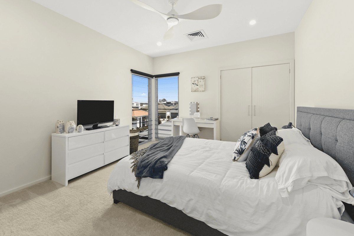 2/14 Portside Crescent, Port Macquarie, NSW 2444