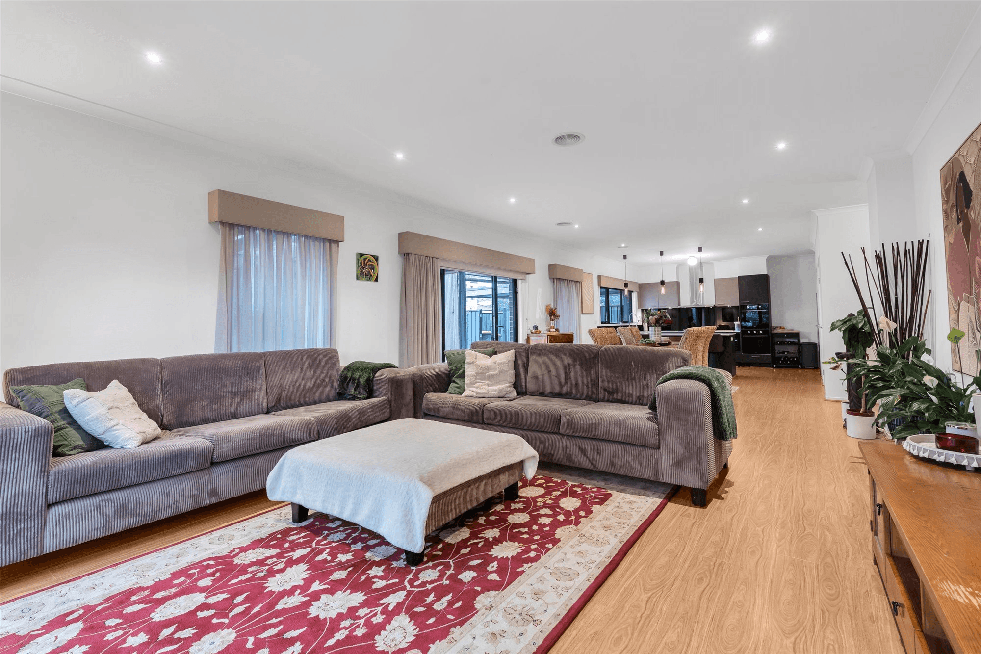 16 Savery Court, POINT COOK, VIC 3030