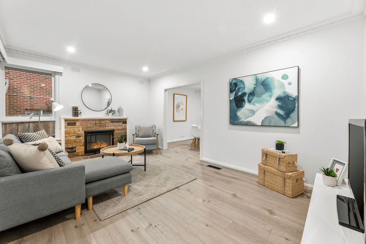21 Parer Street, BURWOOD, VIC 3125