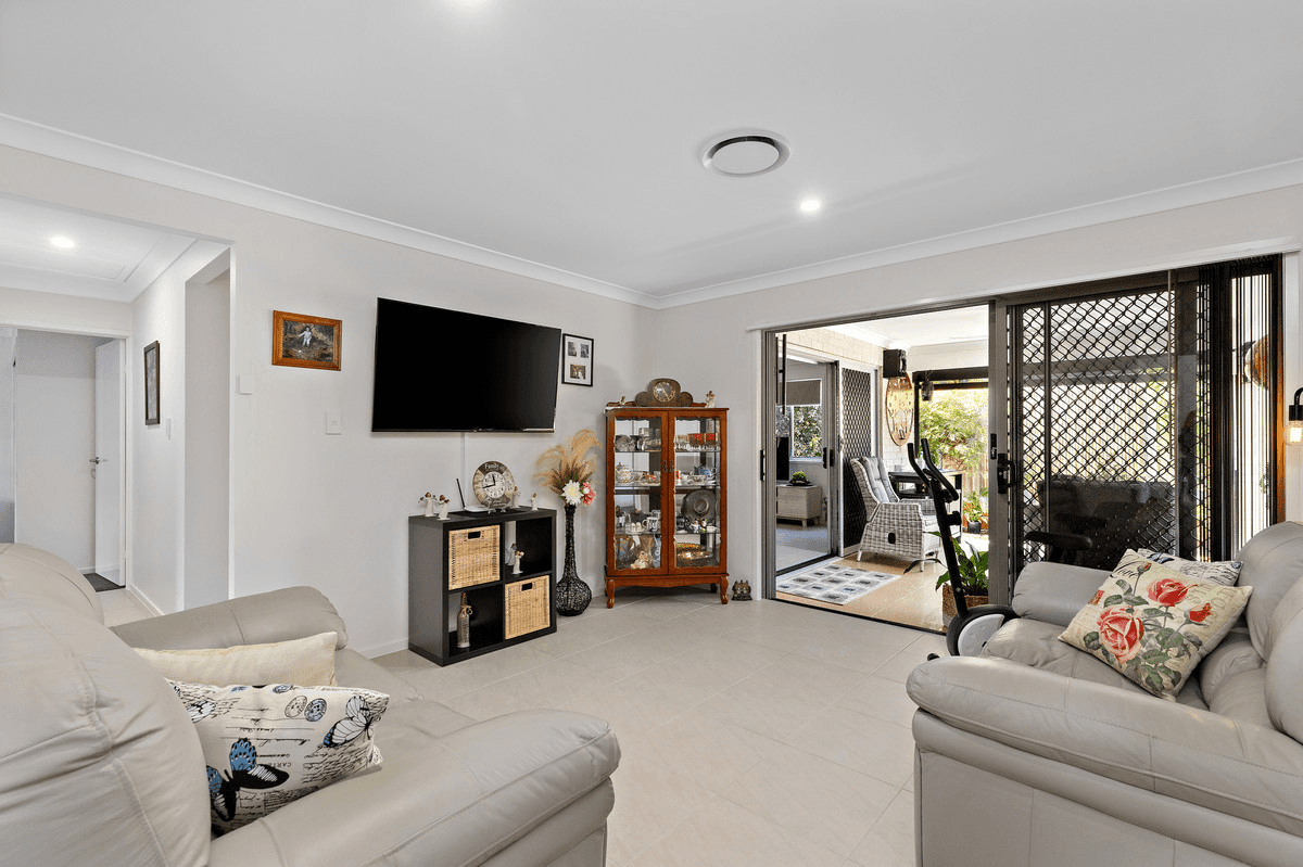 12 Lochie Drive, REDLAND BAY, QLD 4165