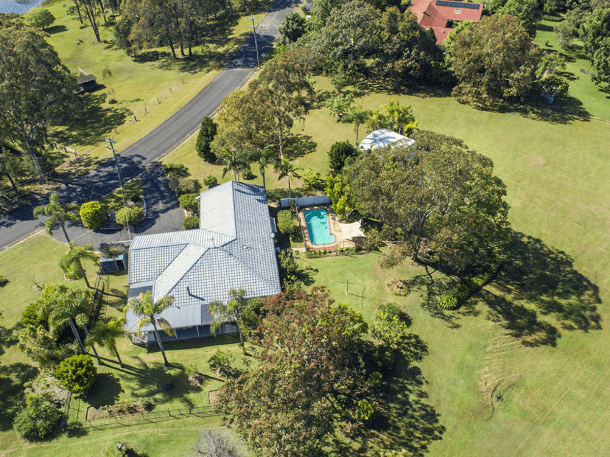 8 Kiwarrak Drive, RAINBOW FLAT, NSW 2430