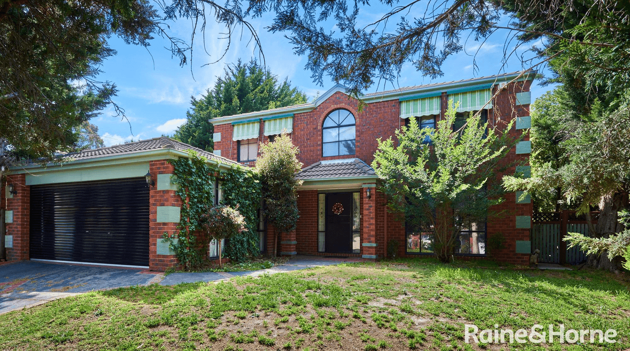 4 Edith Rise, HAMPTON PARK, VIC 3976