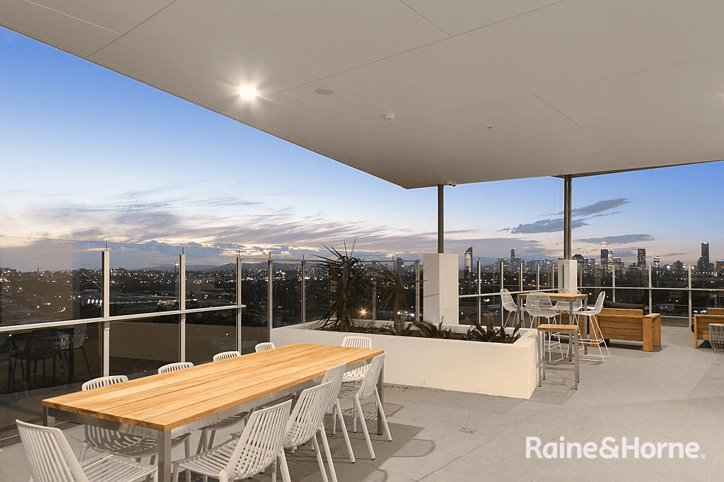 1097/123 Cavendish Road, COORPAROO, QLD 4151