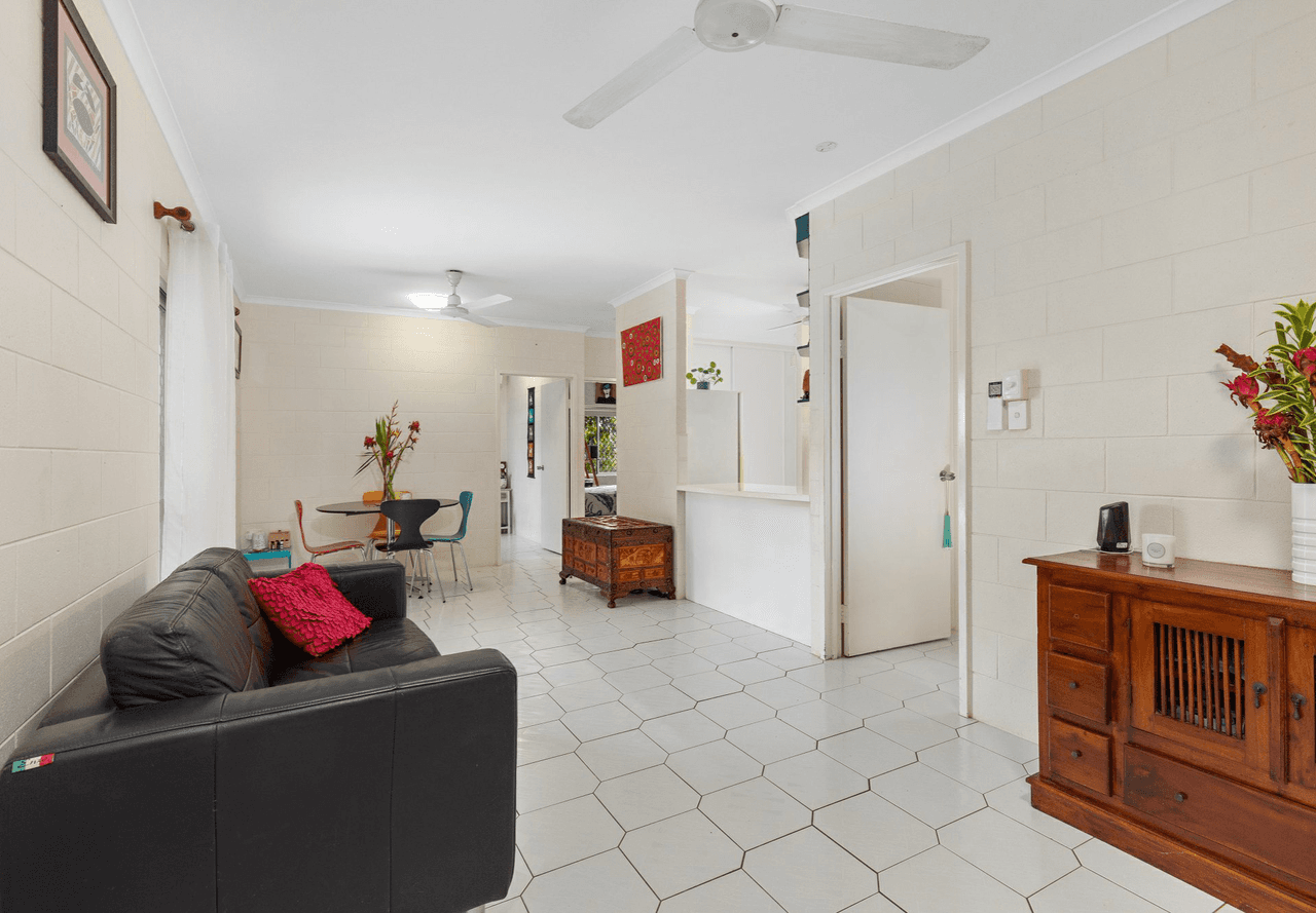 4 Idaho Close, WHITE ROCK, QLD 4868