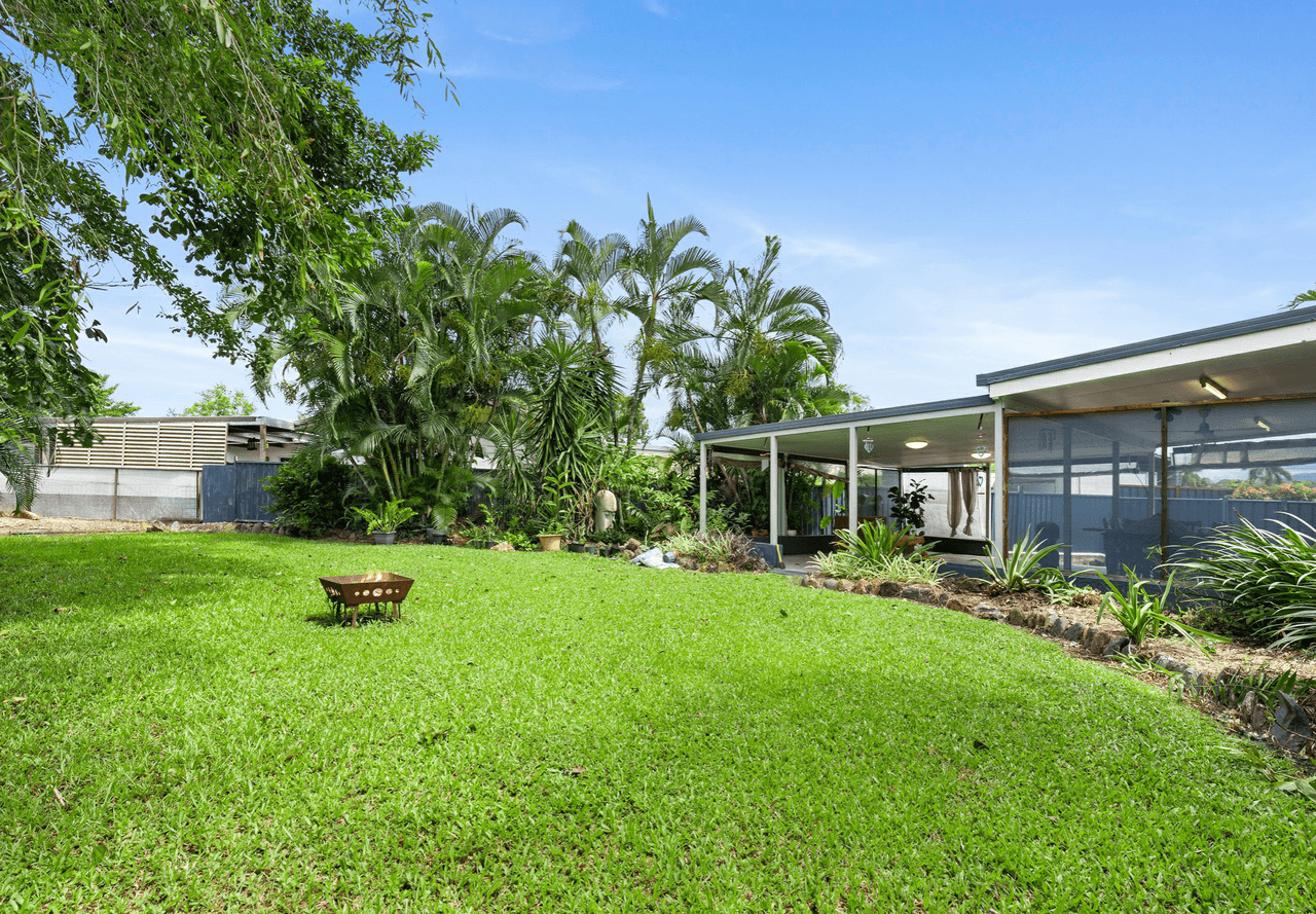 4 Idaho Close, WHITE ROCK, QLD 4868