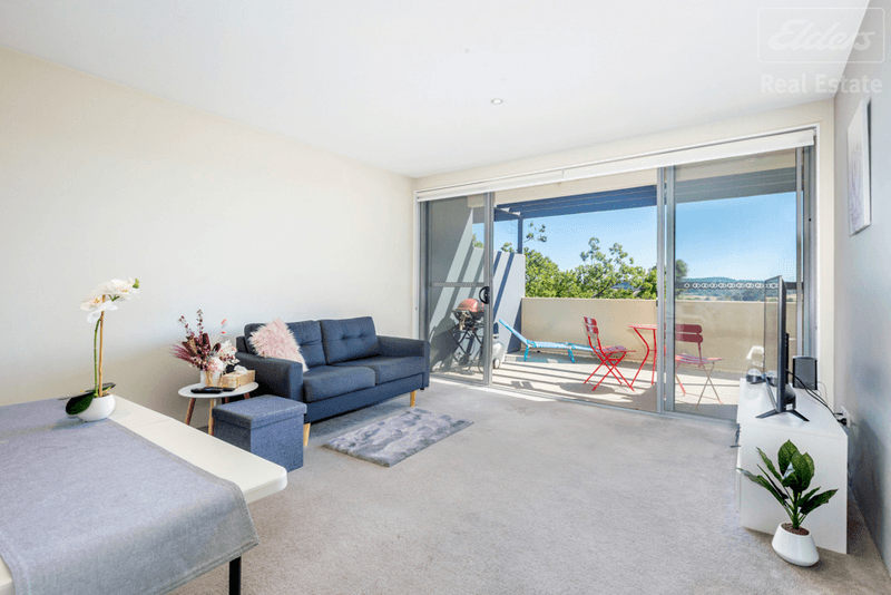 11D/13-17 Uriarra Road, CRESTWOOD, NSW 2620