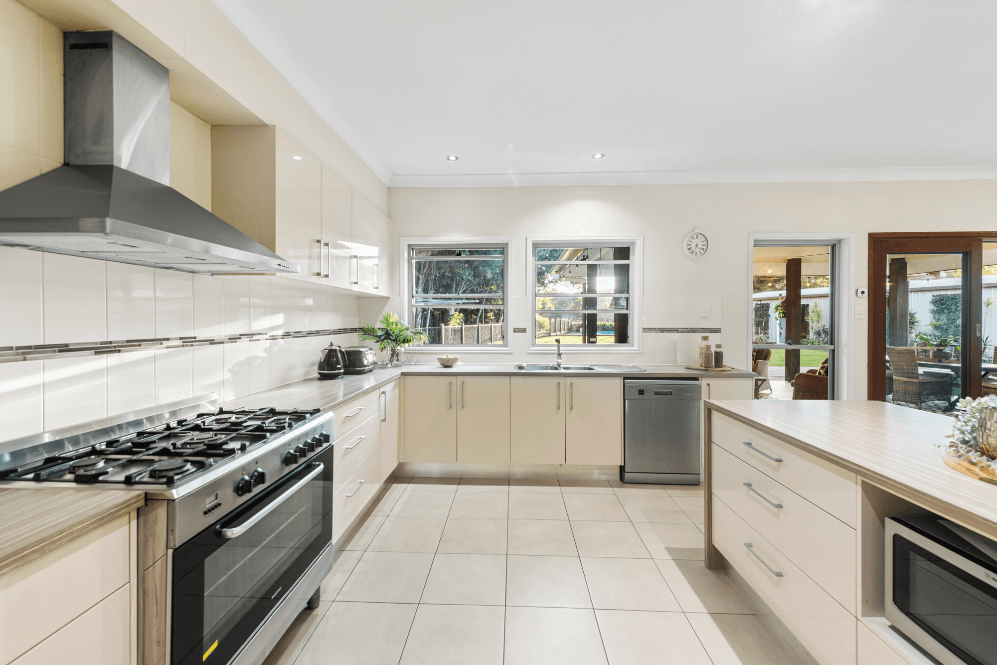 41 Rainforest Place, DIAMOND VALLEY, QLD 4553