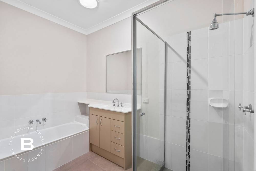 15 Grand Canyon Drive, SPRINGFIELD LAKES, QLD 4300