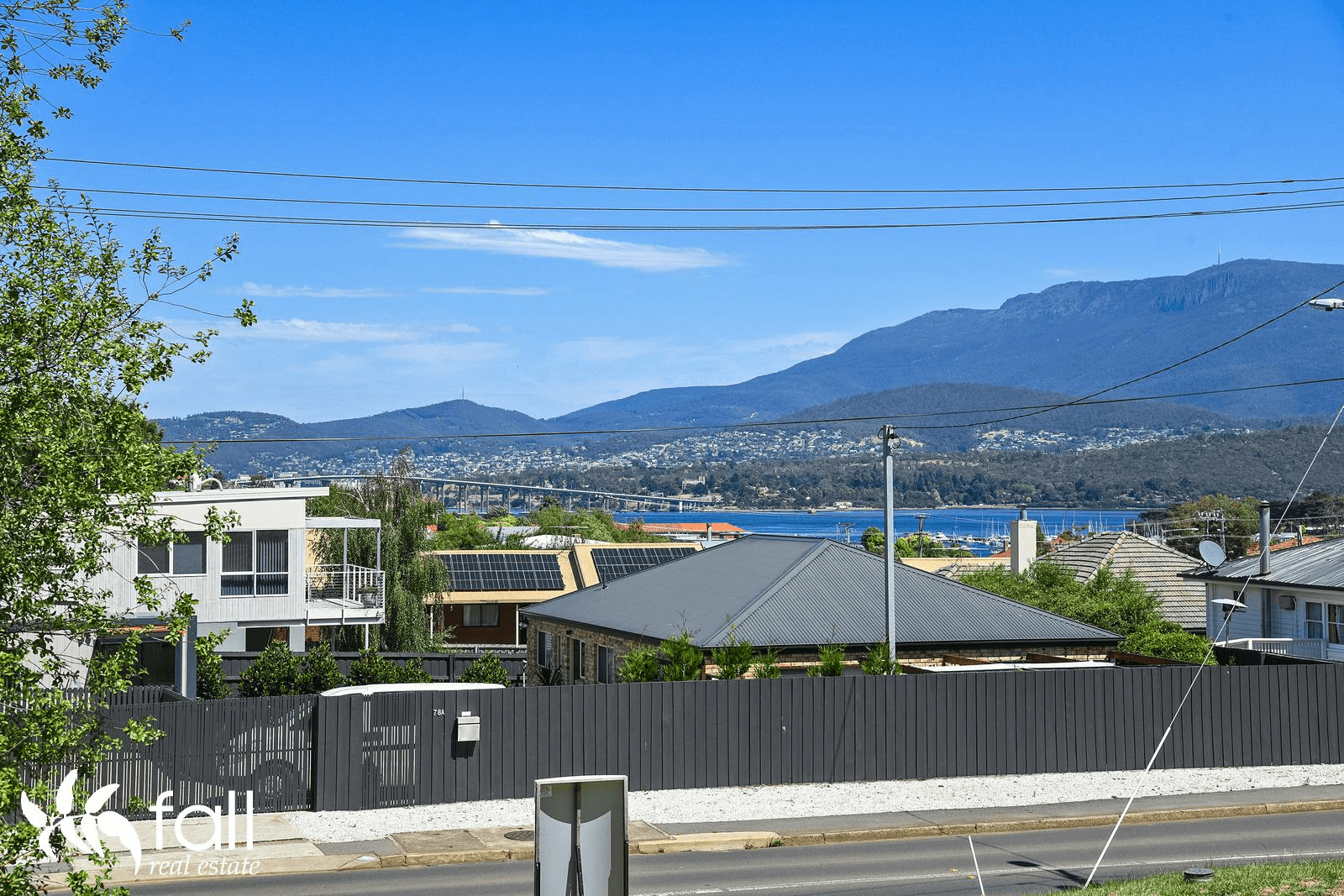 87 Malunna Road, LINDISFARNE, TAS 7015