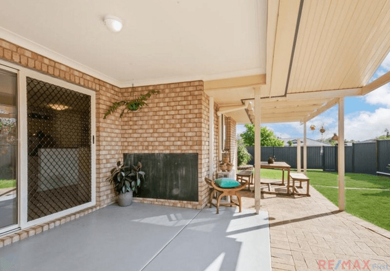 23 Springs Drive, Little Mountain, QLD 4551