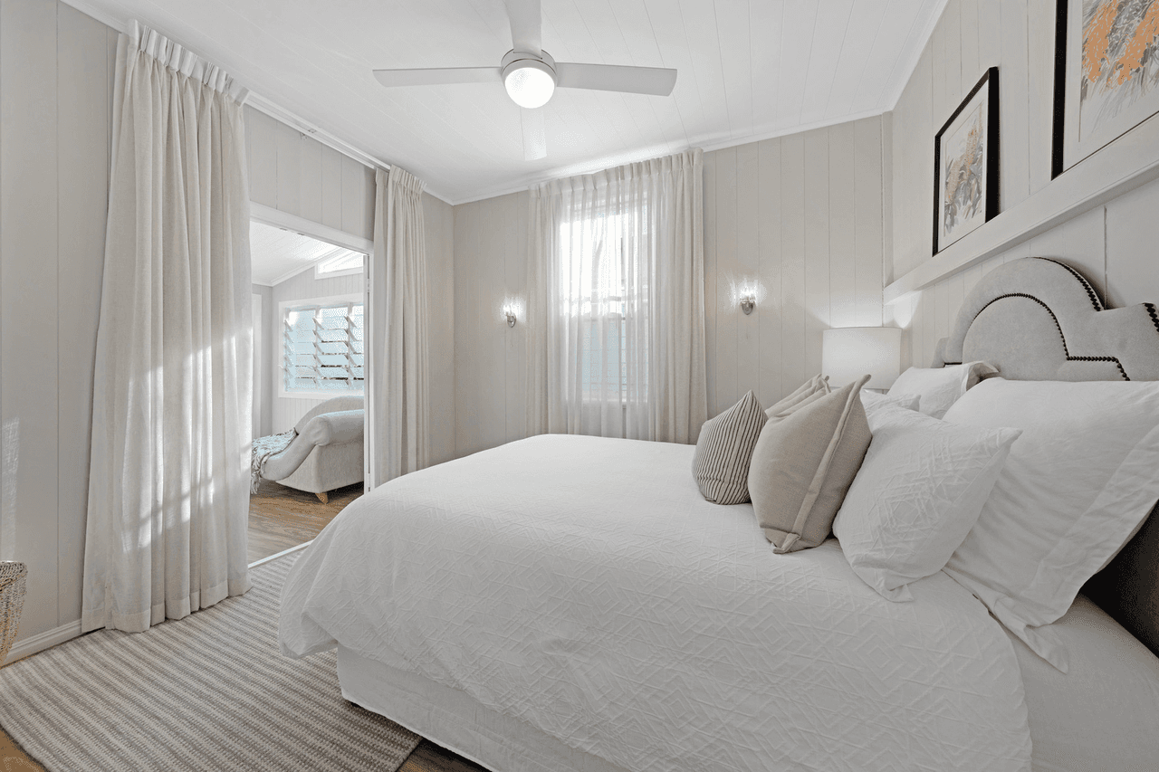 857 Esplanade, Lota, QLD 4179