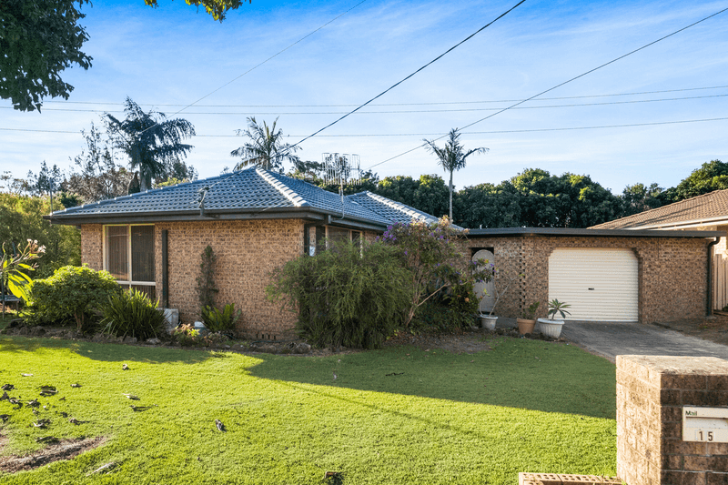 15 Banks Close, BATEAU BAY, NSW 2261