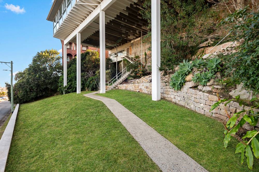 15 Edgecliffe Esplanade, Seaforth, NSW 2092