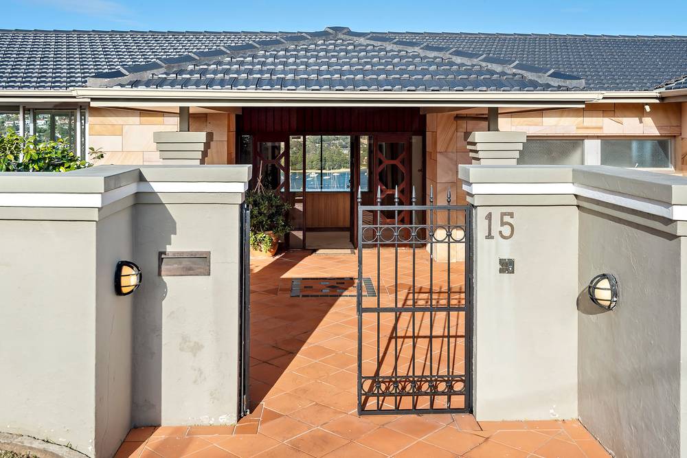 15 Edgecliffe Esplanade, Seaforth, NSW 2092