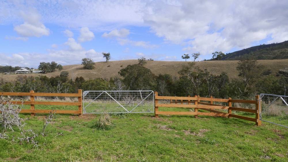 1674 Palmers Oakey Road, UPPER TURON, NSW 2795