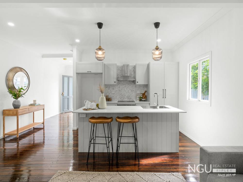 19 Bridge Street, North Booval, QLD 4304