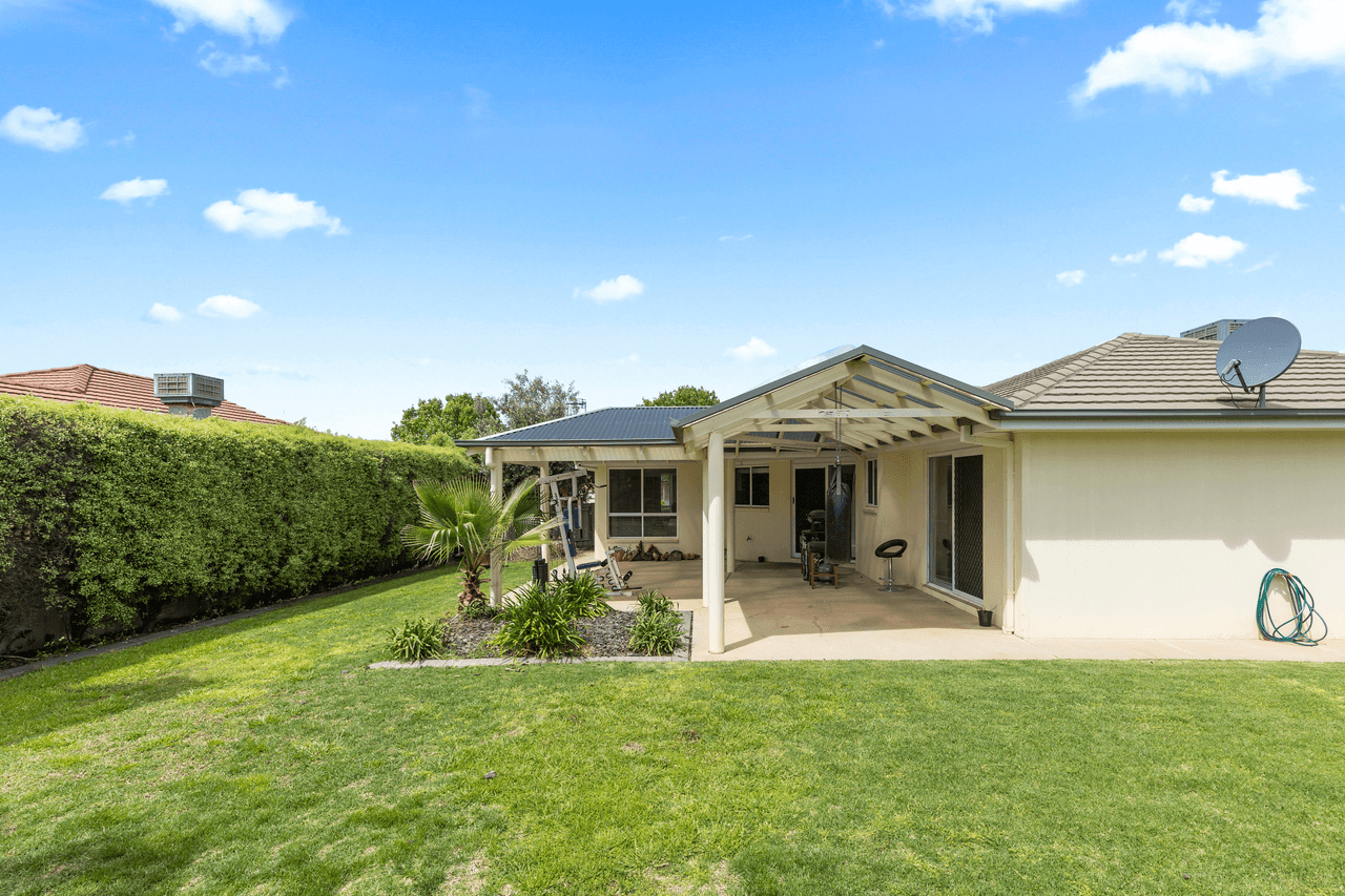 89 Yentoo Drive, GLENFIELD PARK, NSW 2650