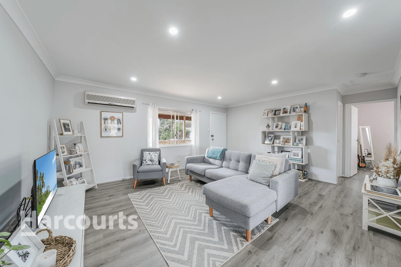 18  Withnell Crescent, St Helens Park, NSW 2560