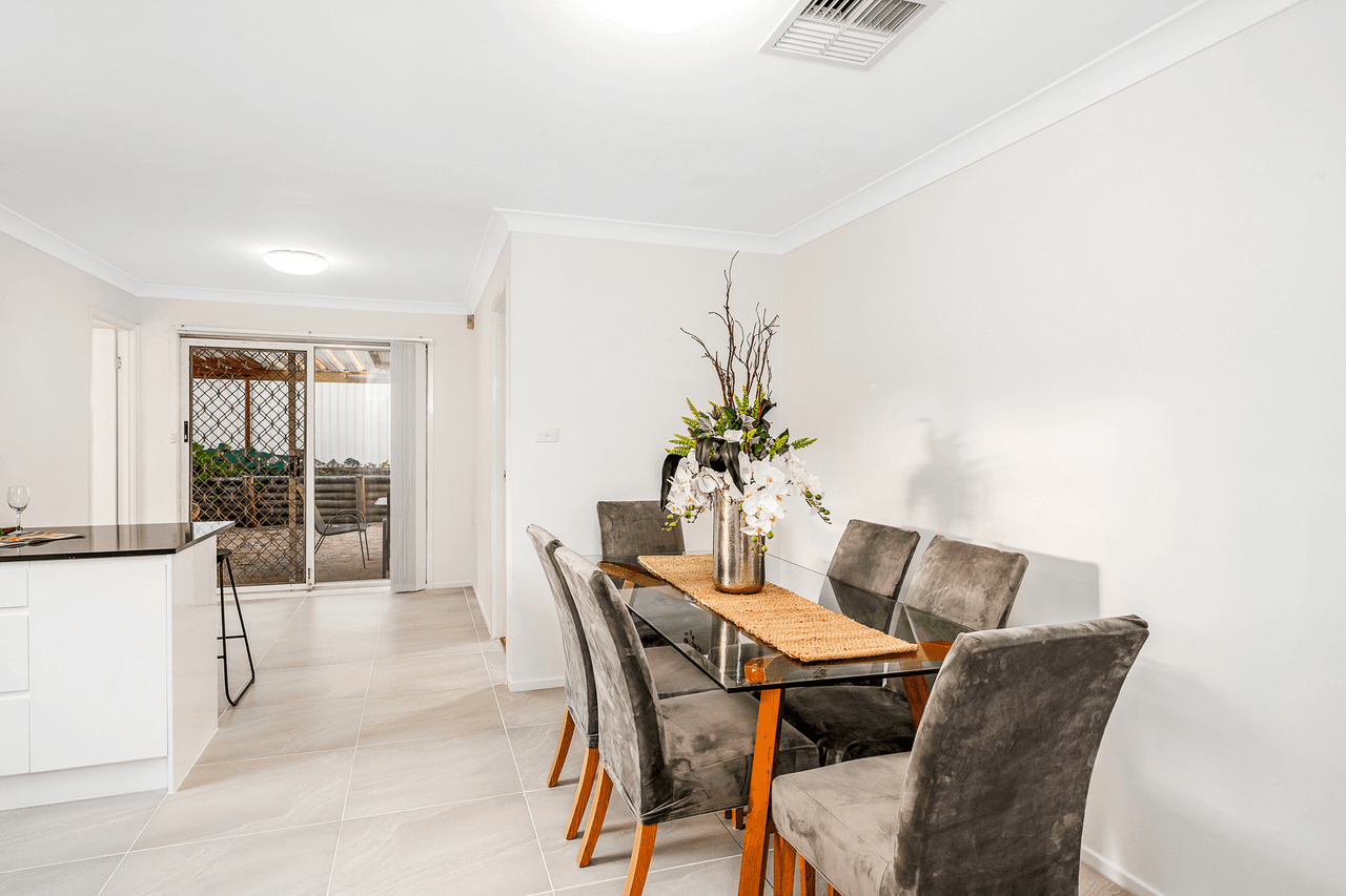 38 Summerfield Avenue, Quakers Hill, NSW 2763