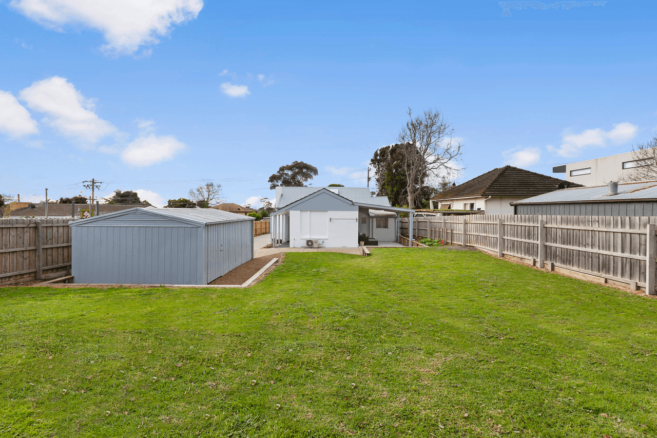 2 Gowrie Avenue, FRANKSTON SOUTH, VIC 3199