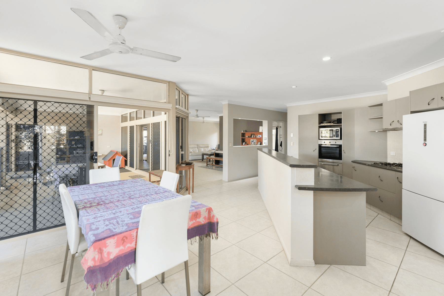 2 Kawana Street, CARAVONICA, QLD 4878