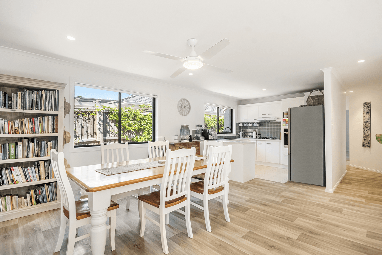 30 Bottlebrush Crescent, SUFFOLK PARK, NSW 2481