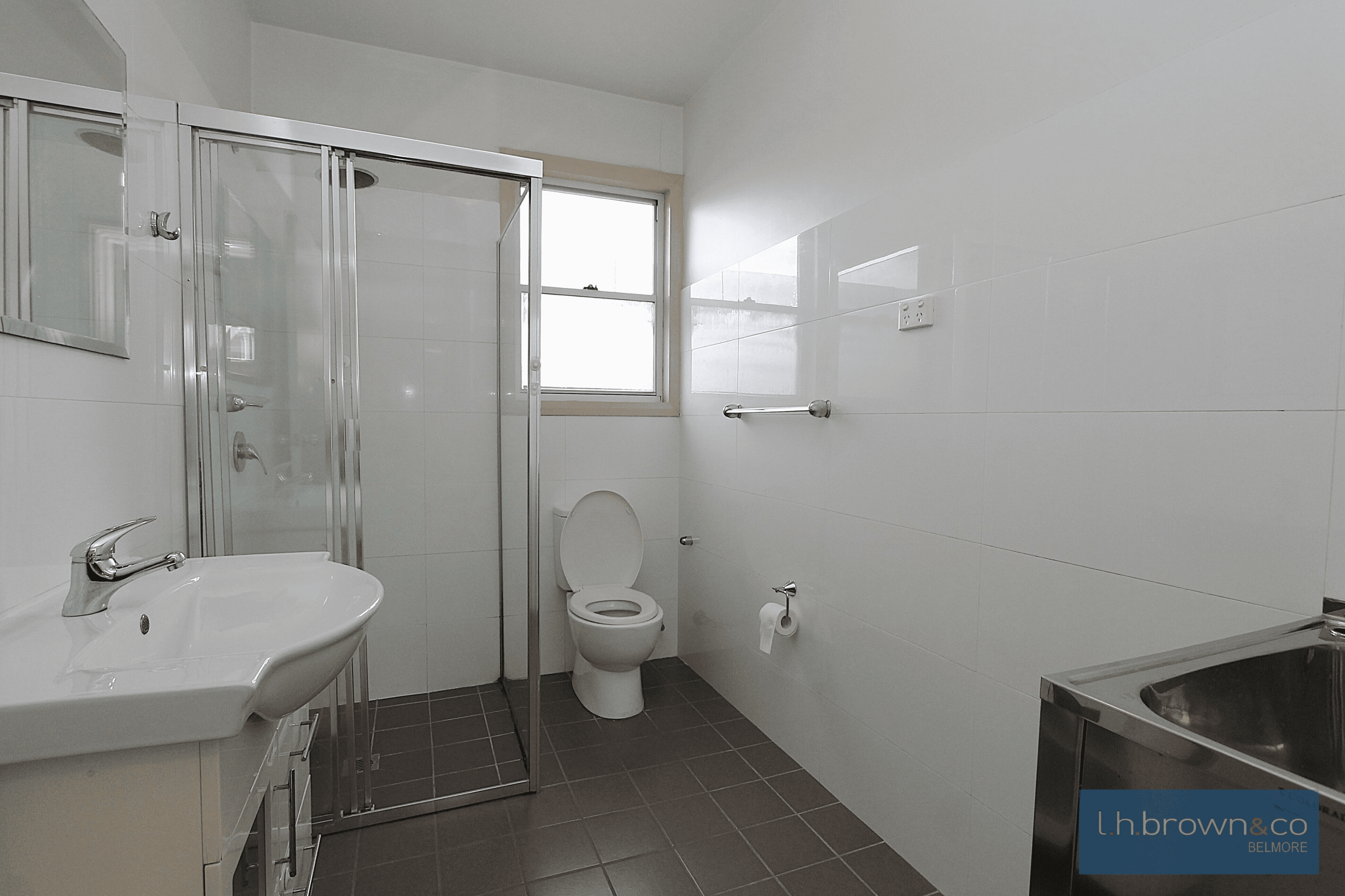 8A David St, Greenacre, NSW 2190