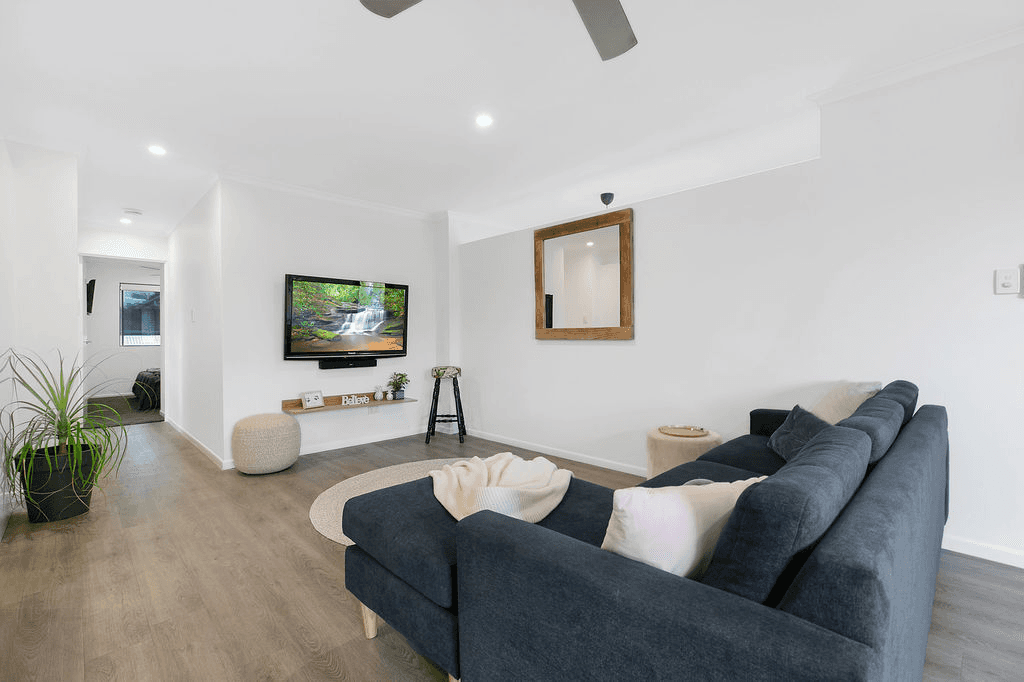 243 Weyba Rd, Noosaville, QLD 4566