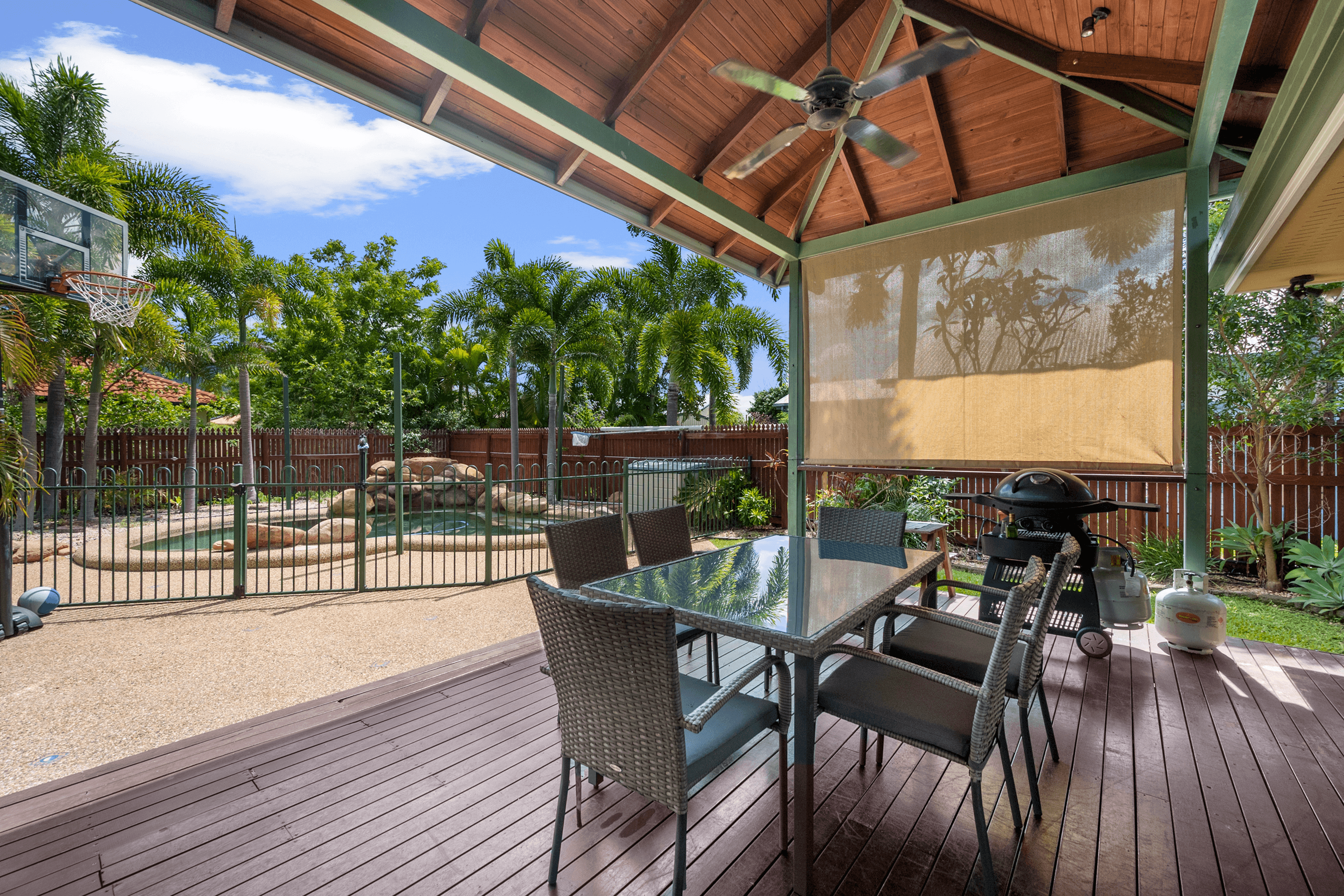 1 Oondooroo Court, ANNANDALE, QLD 4814