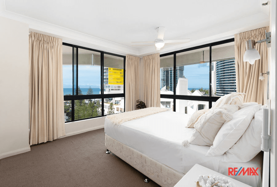 113/15 Victoria Avenue, BROADBEACH, QLD 4218