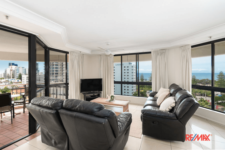 113/15 Victoria Avenue, BROADBEACH, QLD 4218