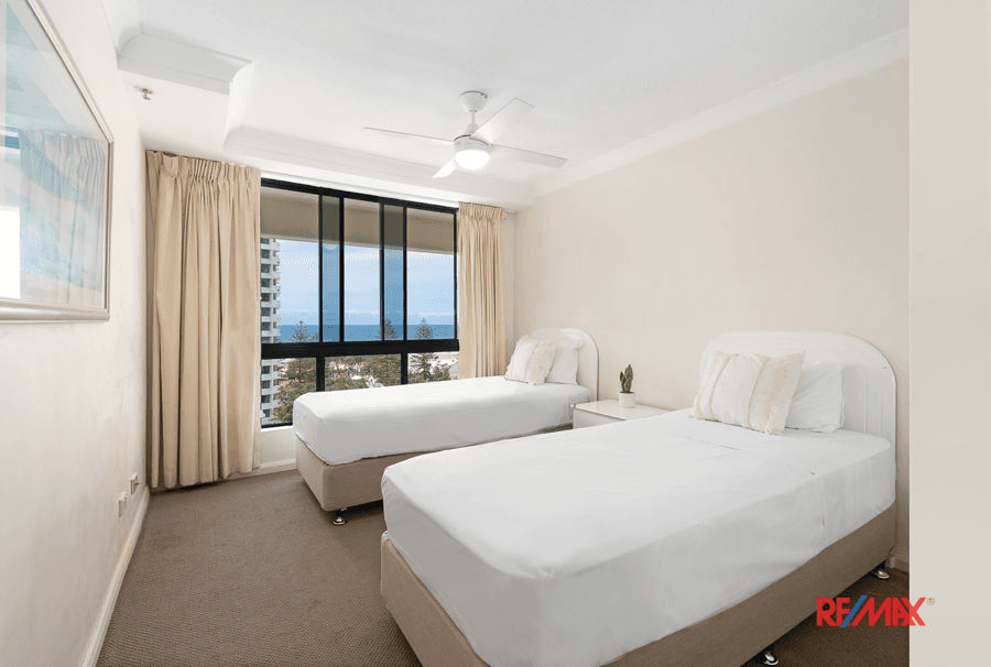 113/15 Victoria Avenue, BROADBEACH, QLD 4218