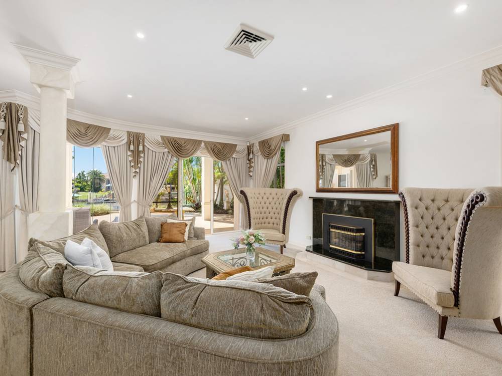 1132 Beechwood Drive, Hope Island, QLD 4212