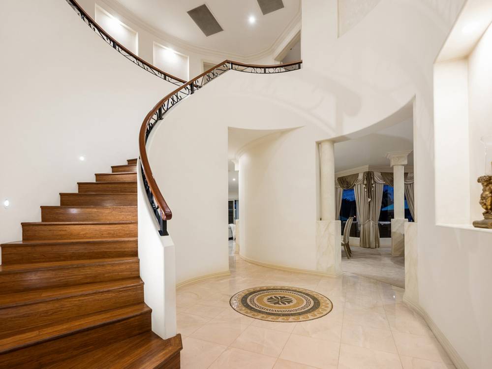 1132 Beechwood Drive, Hope Island, QLD 4212