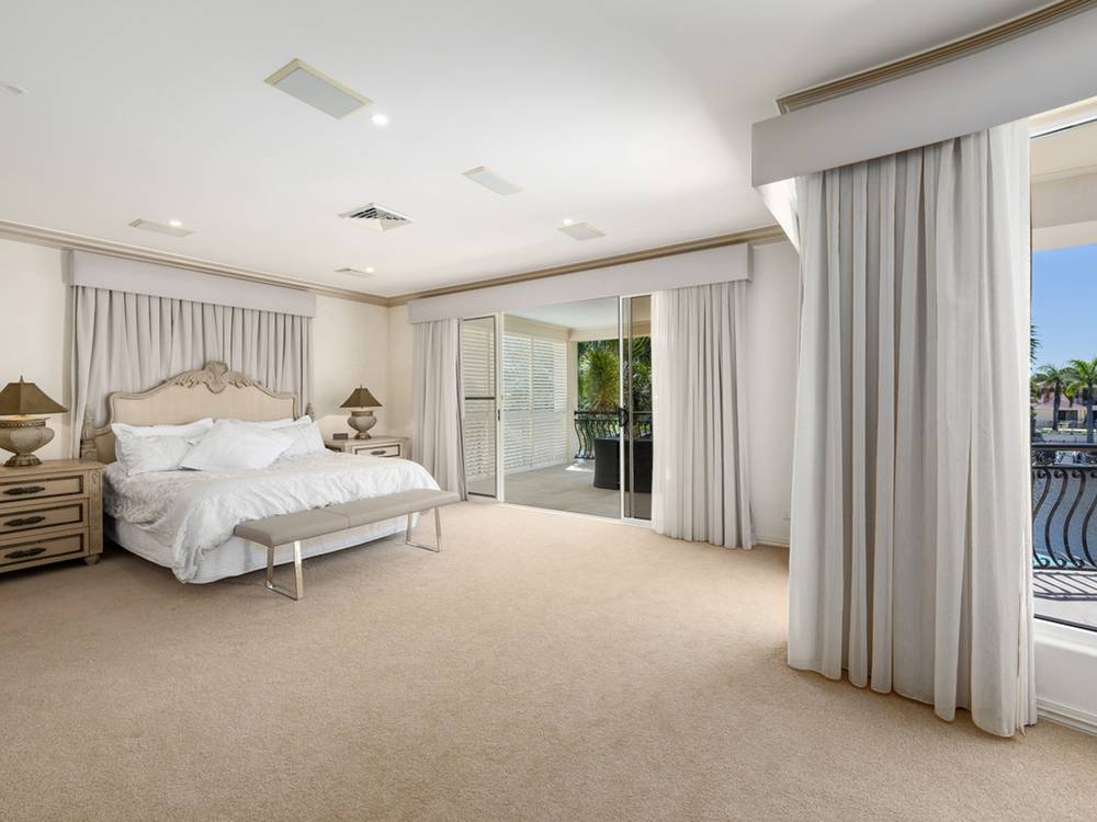 1132 Beechwood Drive, Hope Island, QLD 4212