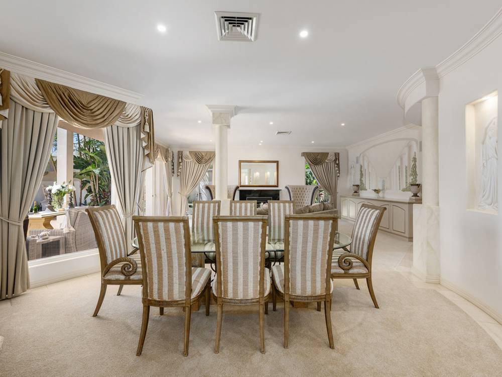 1132 Beechwood Drive, Hope Island, QLD 4212